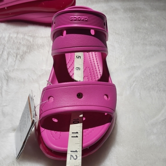 NWT CROCS Mega Crush Sandals - Picture 9 of 10